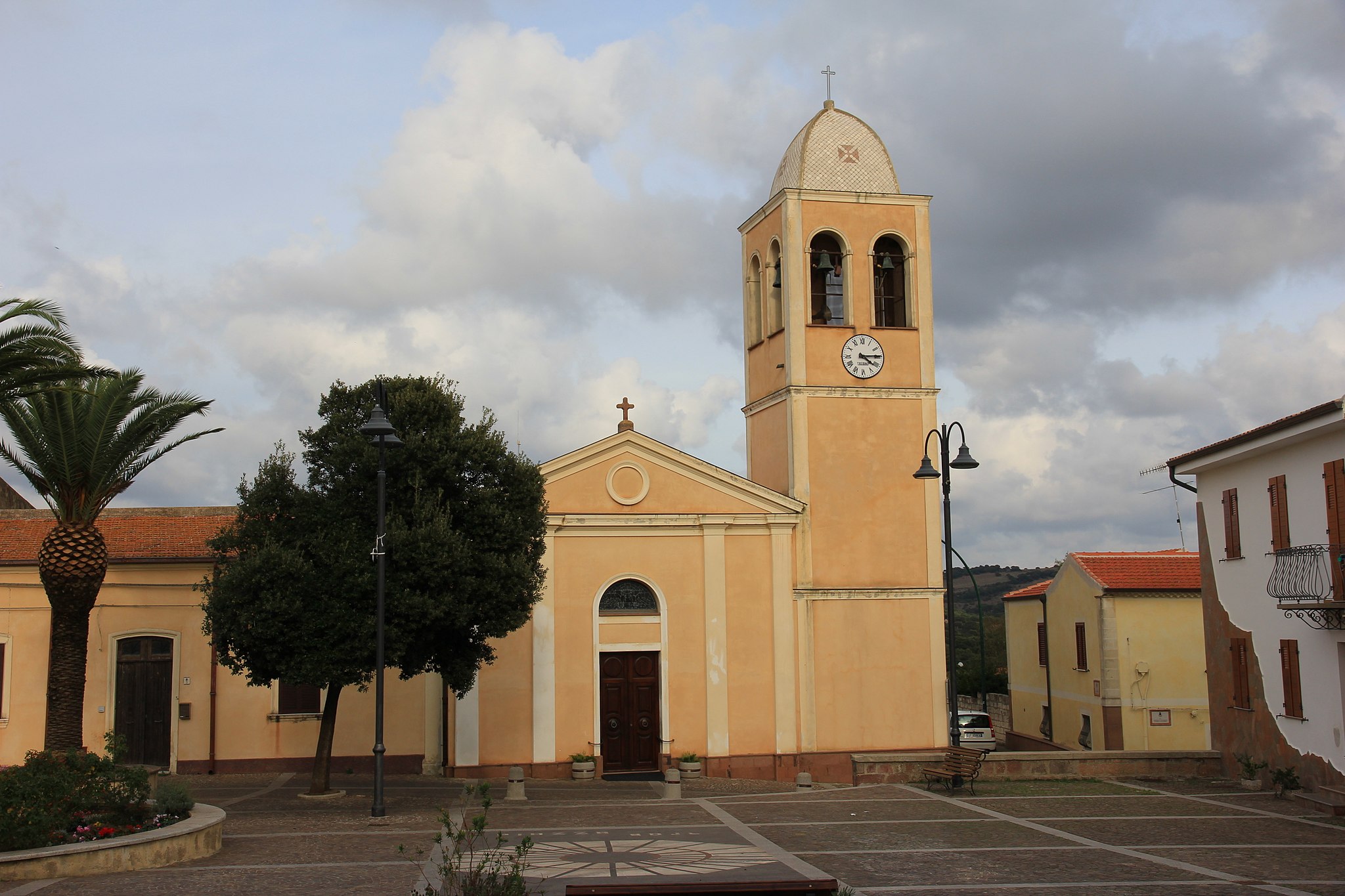 putifigari_-_chiesa_di_nostra_signora_de_sena_frisca_01_1_0